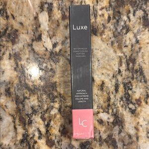 Luxe waterproof conditioning peptide mascara